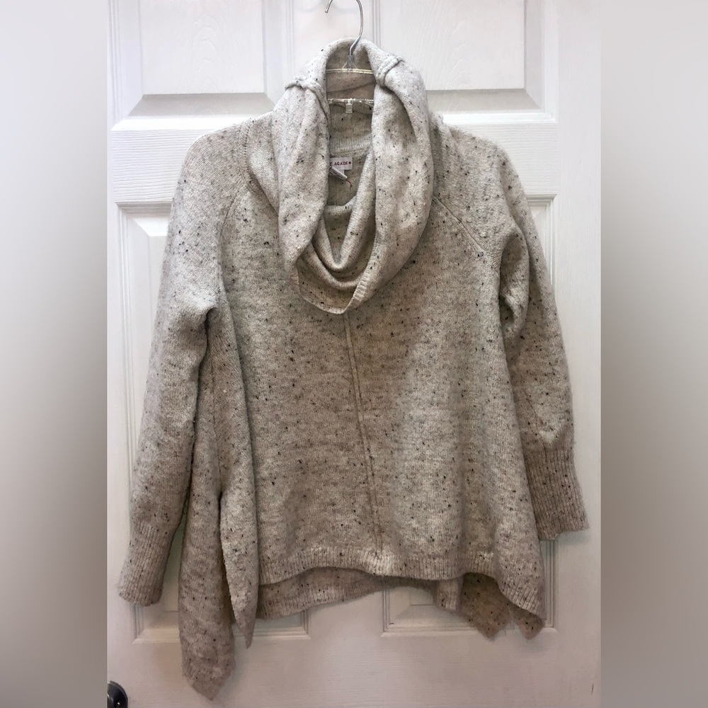 Sweater - Picture 3 of 6